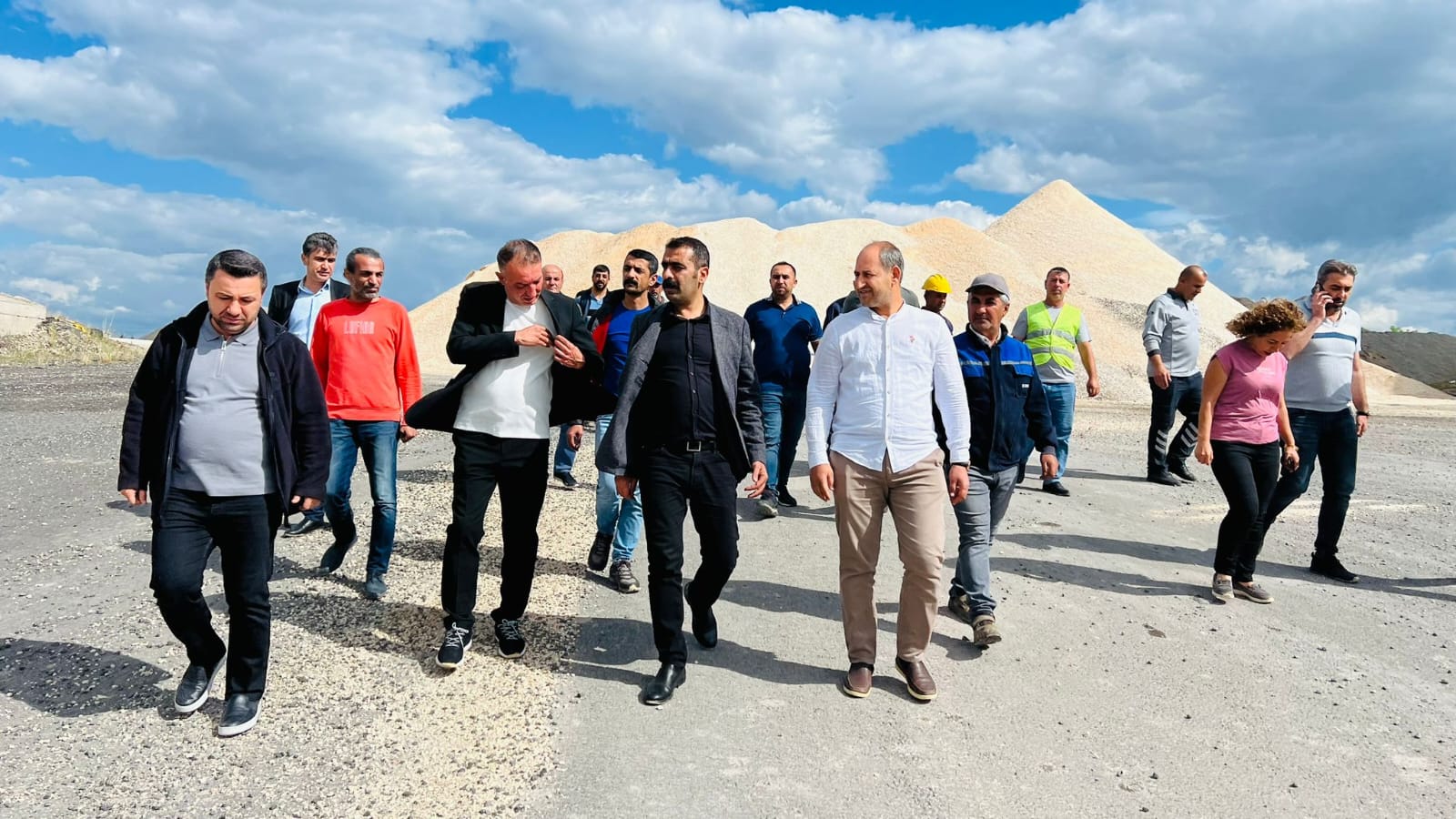 Eş Başkan Hatun asfalt şantiyesini denetledi