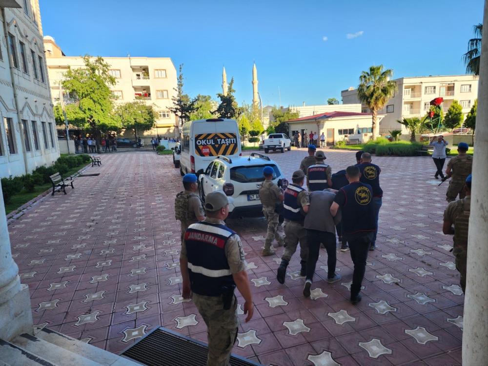 Irak plakalı araçları gasp eden çeteye operasyon