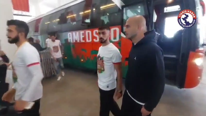 VİDEO - Amedspor kafilesi stada geldi
