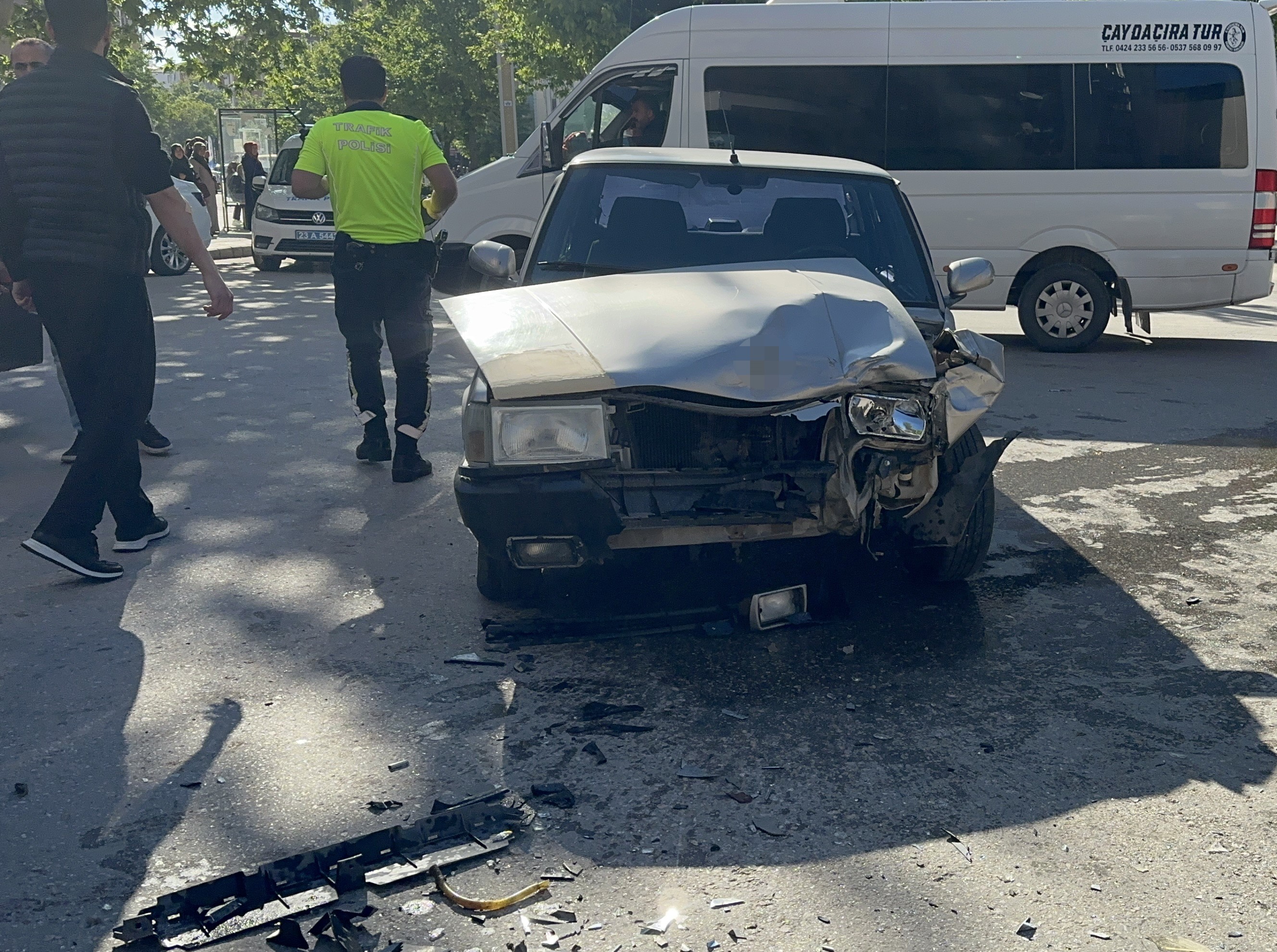 Elazığ'da trafik kazası: 3 yaralı