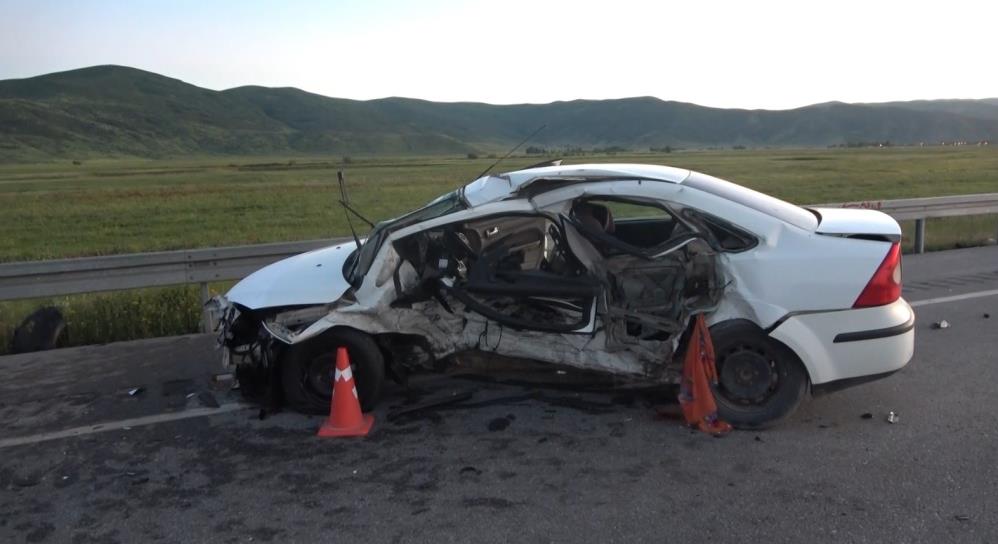 Feci kaza: 3 ölü, 5 yaralı