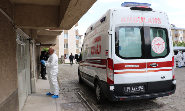 Eşini öldürdü, polise teslim oldu