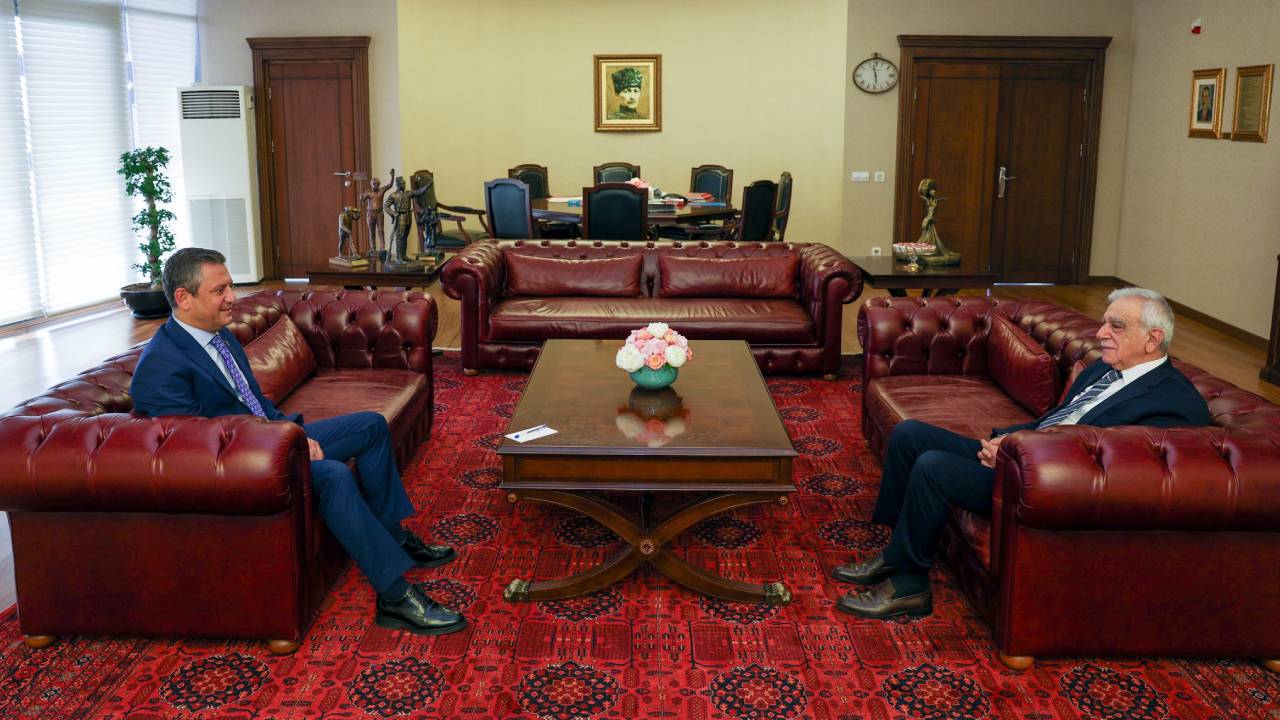 Ahmet Türk’ten CHP lideri Özel’e ziyaret
