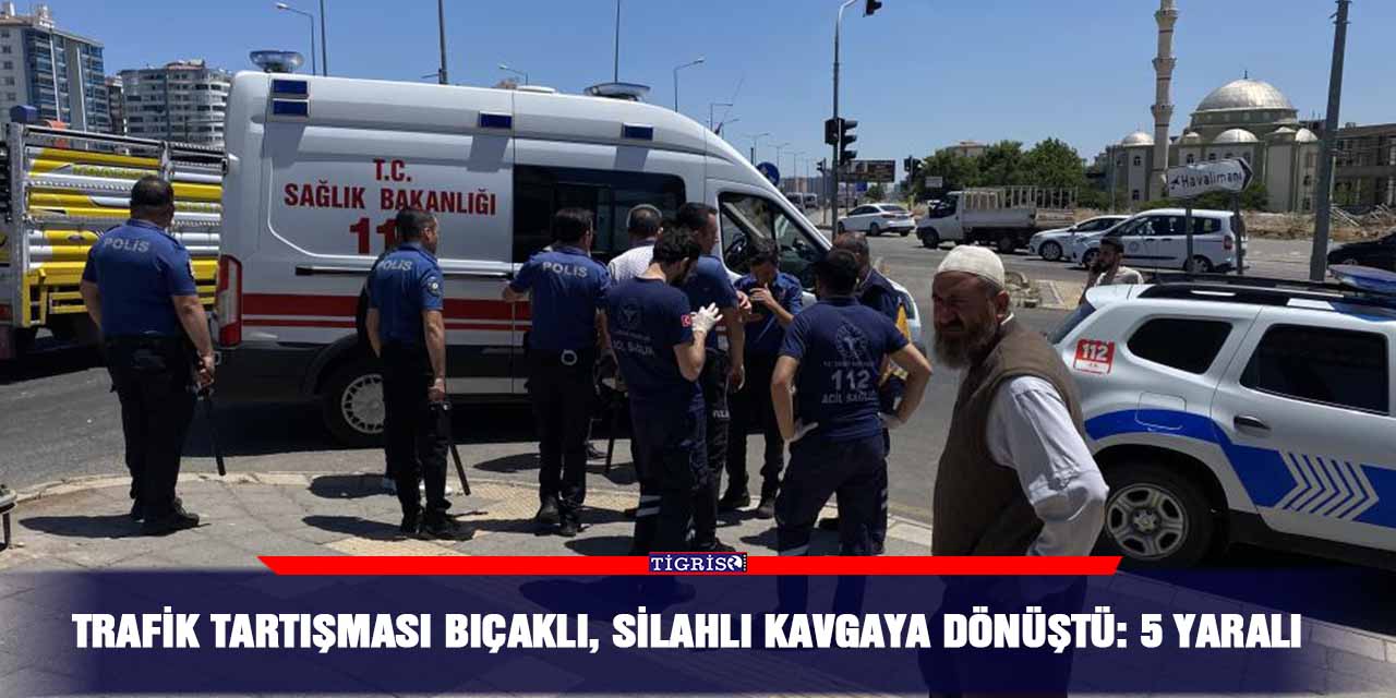 VİDEO - Trafik tartışması bıçaklı, silahlı kavgaya dönüştü: 5 yaralı