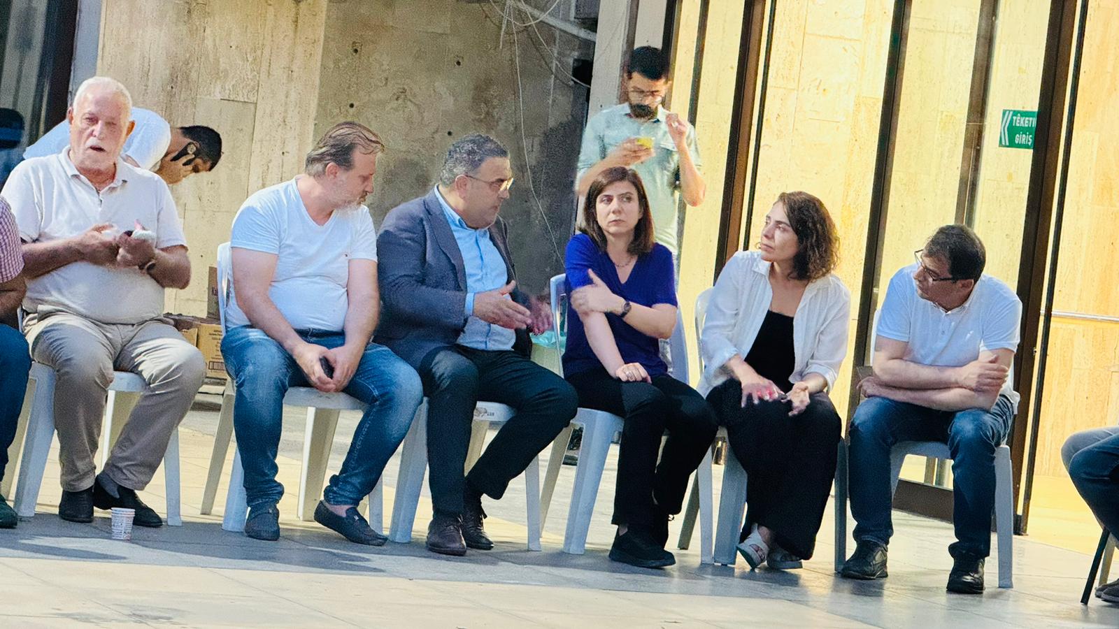 VİDEO - Tanrıkulu'ndan Diyarbakır'daki 'kayyım' nöbetine destek