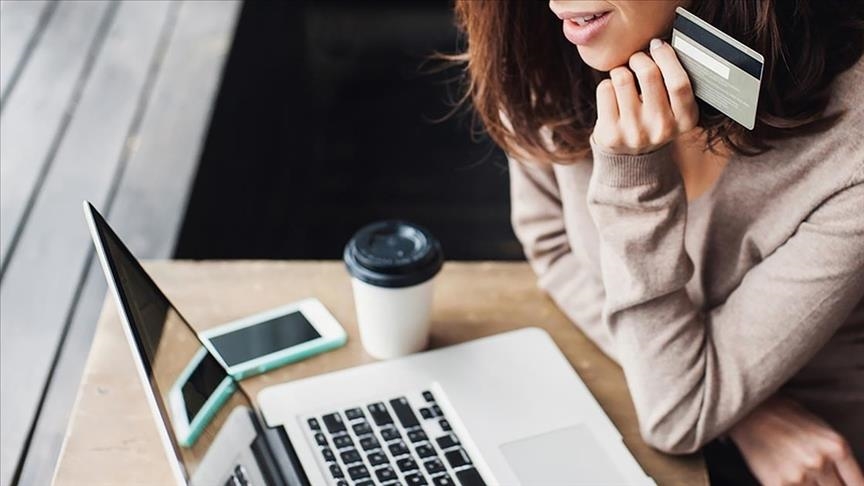 Sosyal medyadan bayram alışverişi yapanlara uyarı!