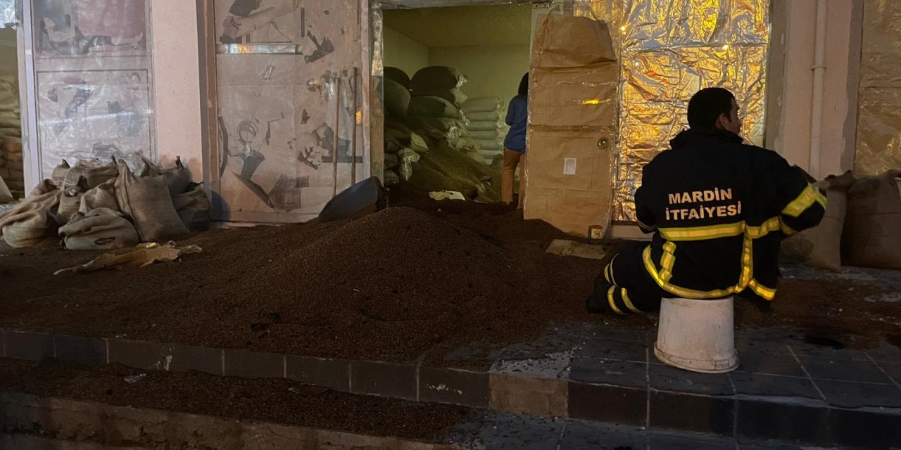 İmalat deposunda korkutan yangın