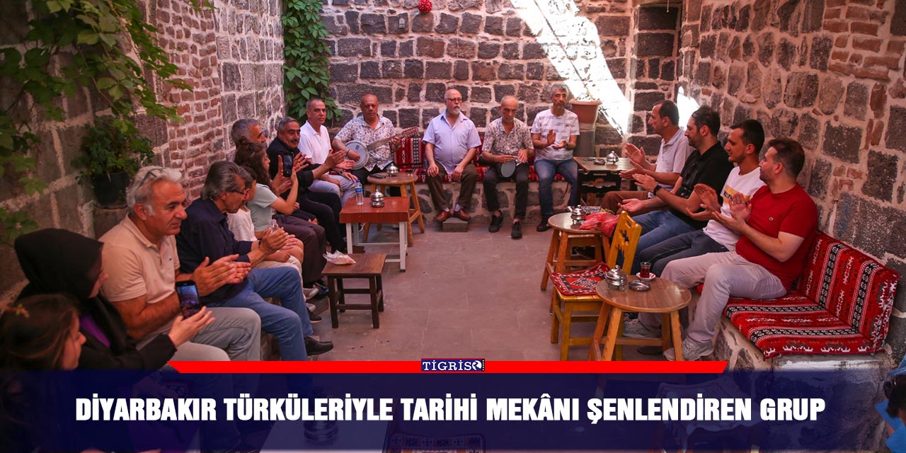Diyarbakır türküleriyle tarihi mekânı şenlendiren grup