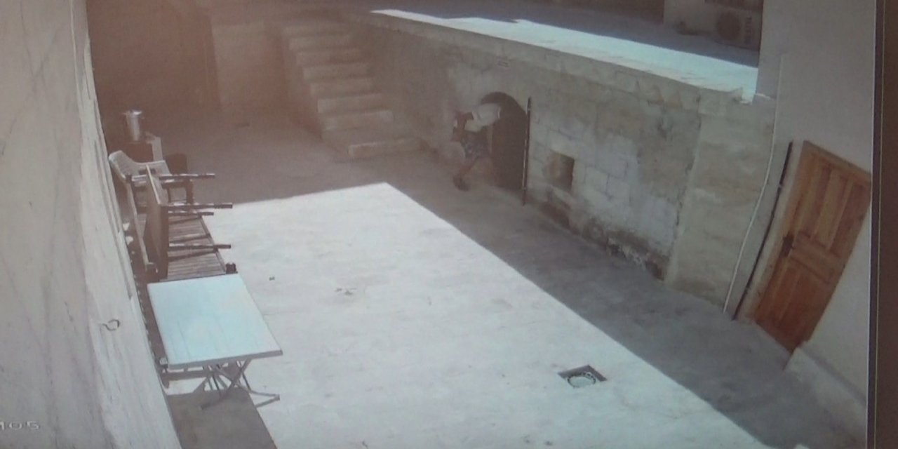 Urfa'da Hırsız bu kez kiliseye dadandı