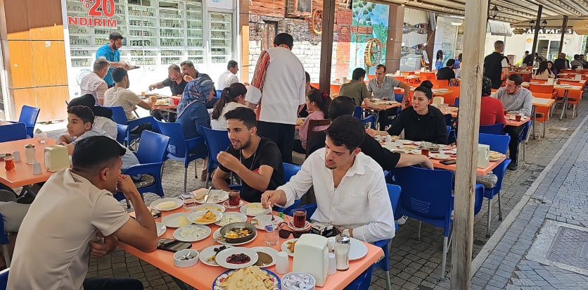 Turistlerin ilgi odağı; Van kahvaltısı