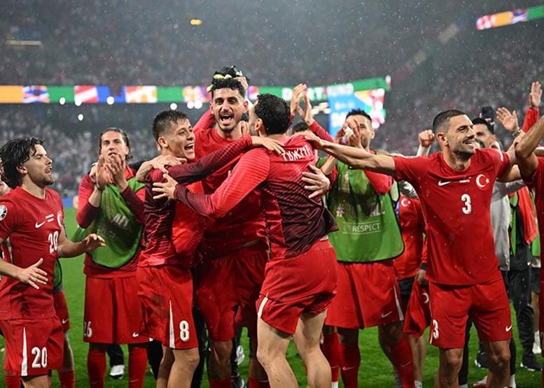 Türkiye Avrupa Şampiyonasında ilk 16'da