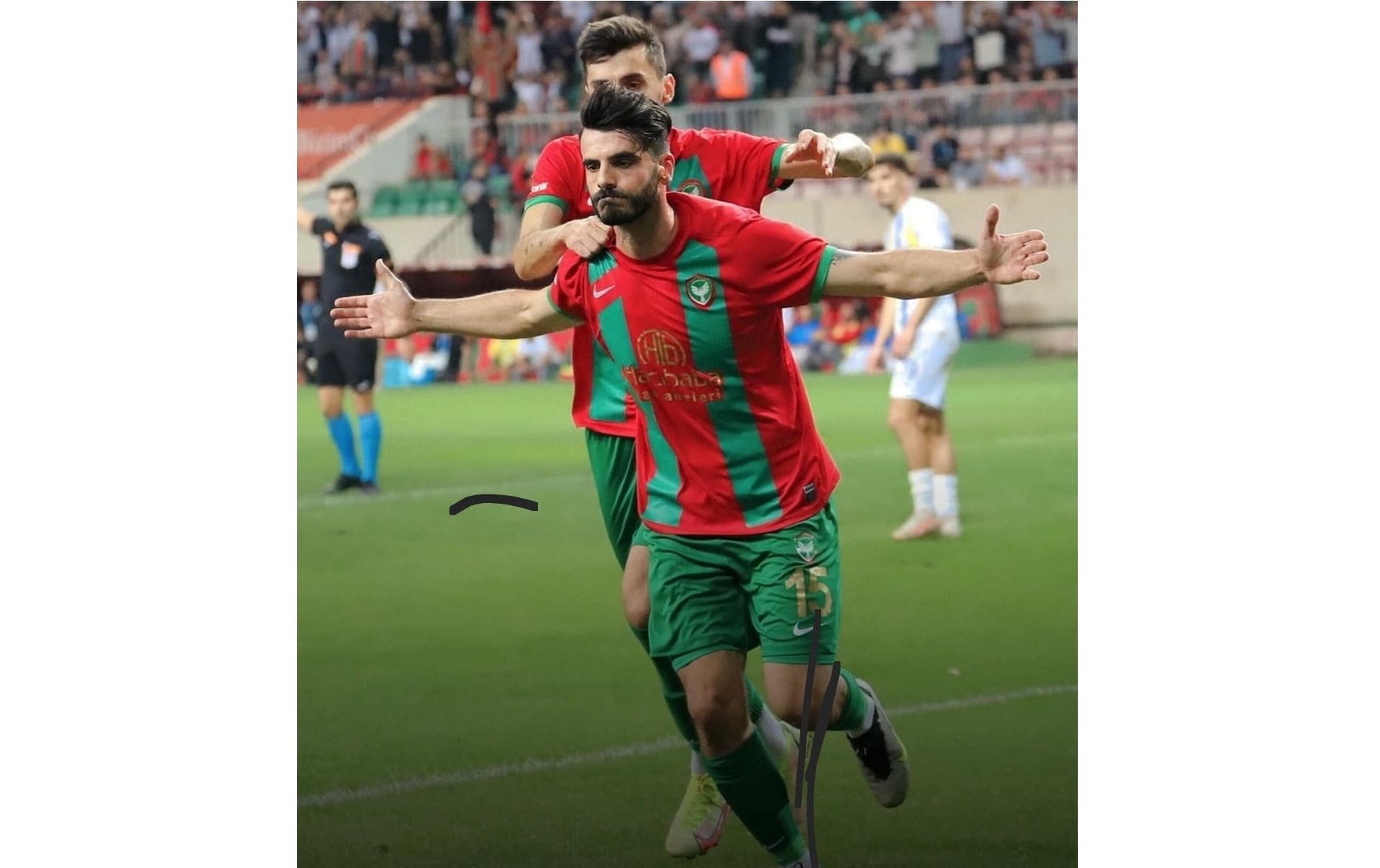 Amedspor iç transferde Uğur Adem Gezer'le anlaşmaya vardı