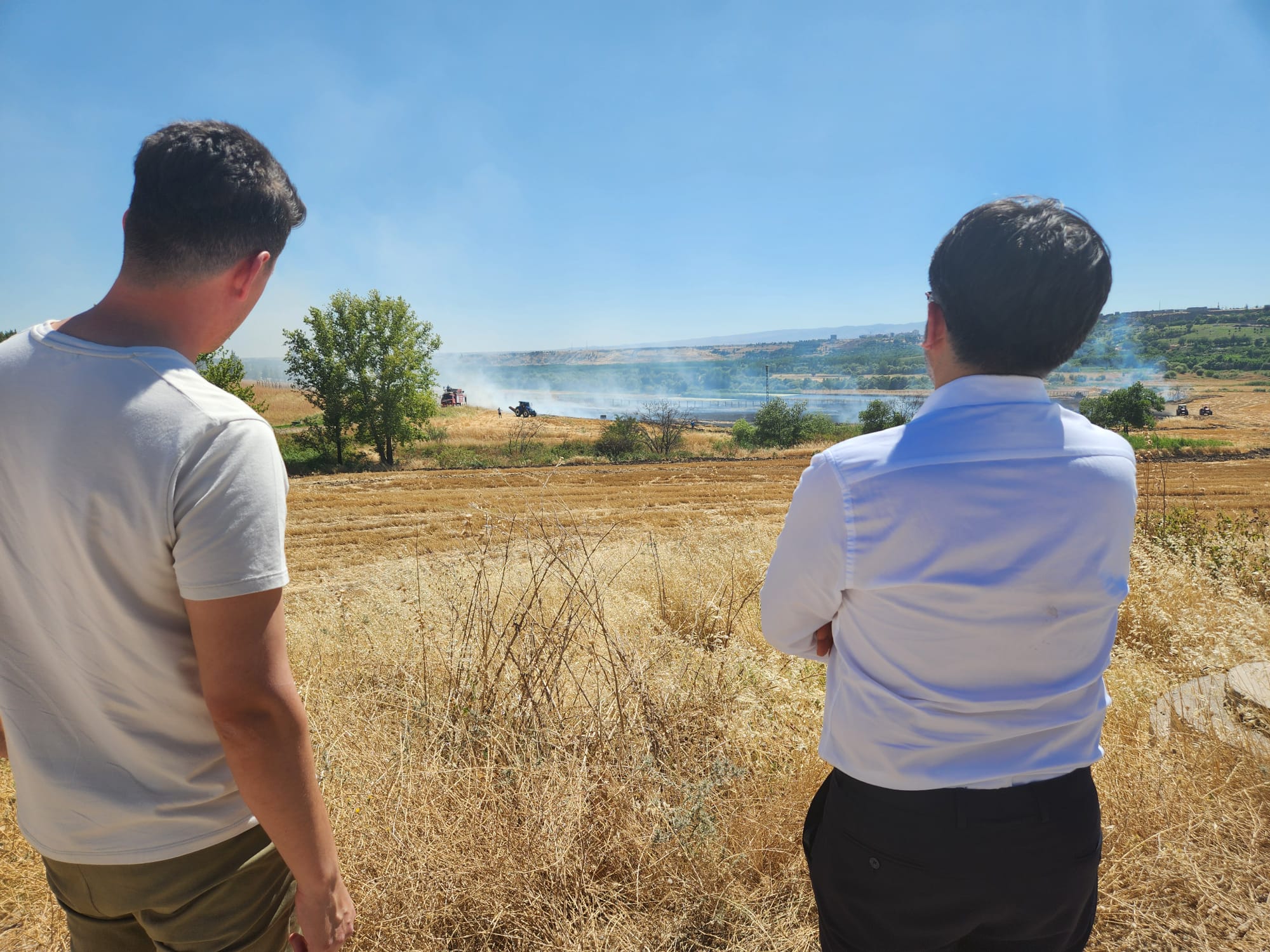 Dicle Üniversitesi'nde yangın: Rektör Karakoç sahadaydı