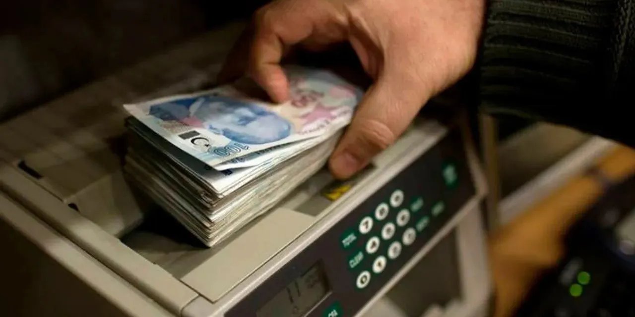 Bankada Çalışan ve Nişanlısından 37 Milyon TL'lik Oyun!