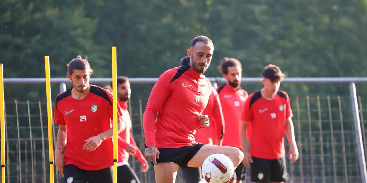 VİDEO - Amedspor'un son idmanı çok neşeli geçti