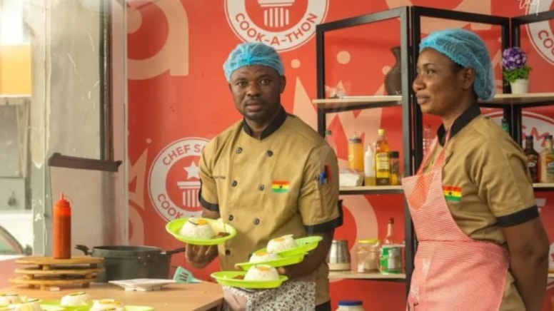 802 saat boyunca yemek yaparak dünya rekoru kırdı