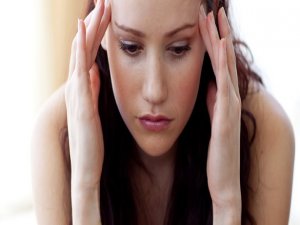 Kan şekeri düşüklüğü baş ağrısı sebebi