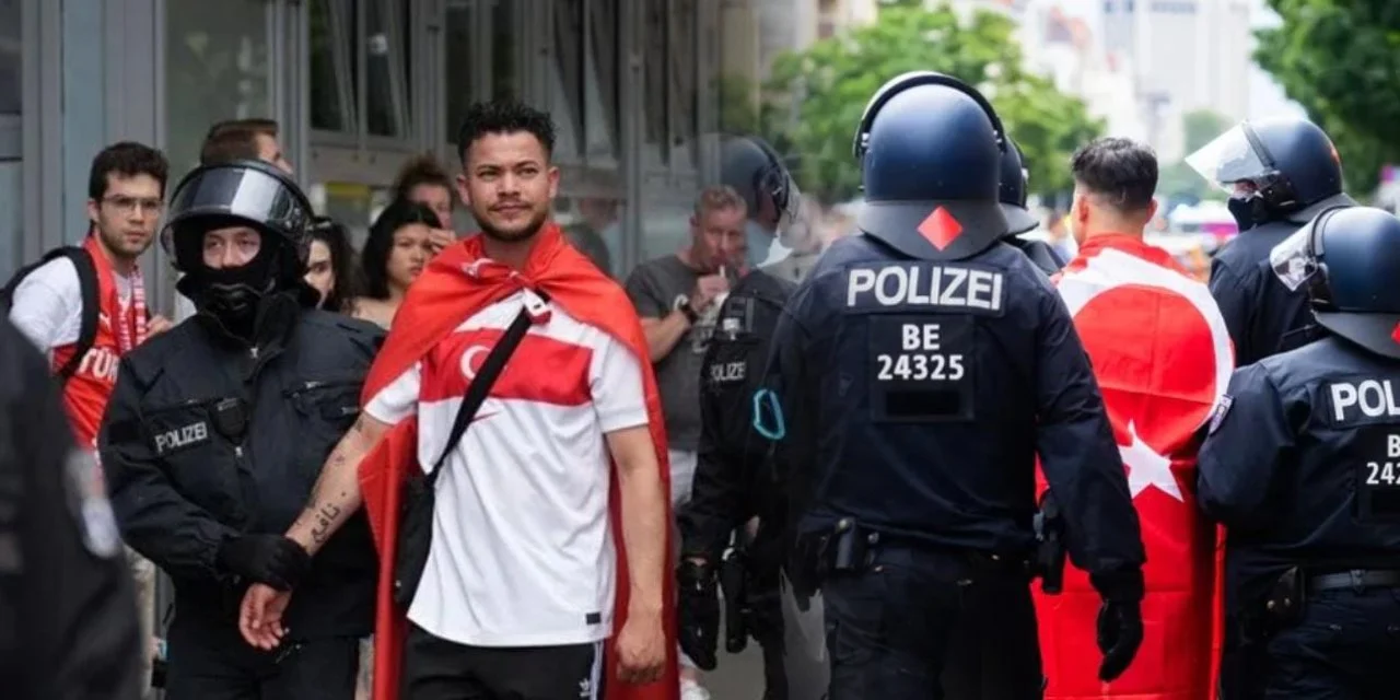 Almanya'da Türk Taraftarlar Gözaltına Alındı!