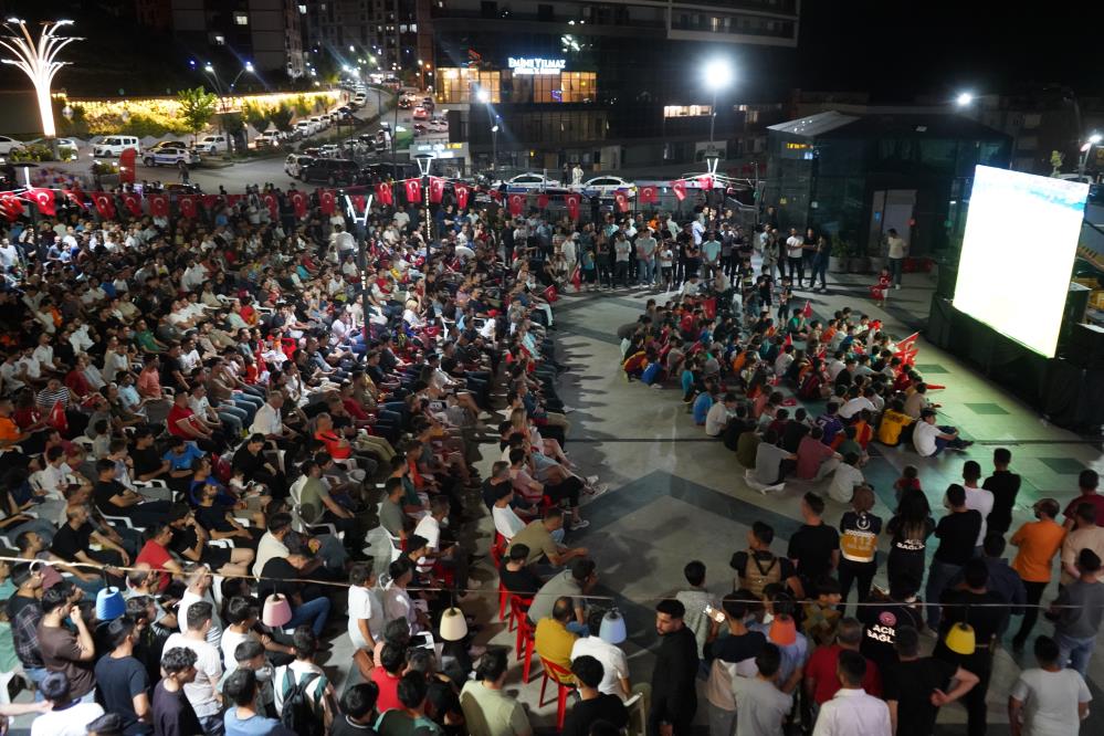 Şırnak’ta milli maç heyecanı böyle yaşandı