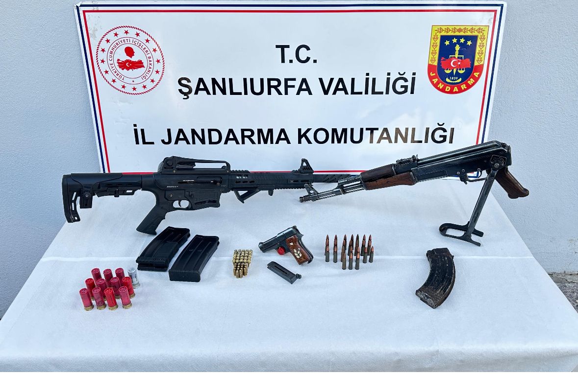 Şanlıurfa'da ruhsatsız silah operasyonunda 2 şüpheli yakalandı