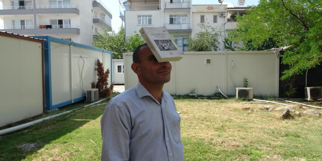 'Mıknatıs adam' etrafında ne varsa çekiyor