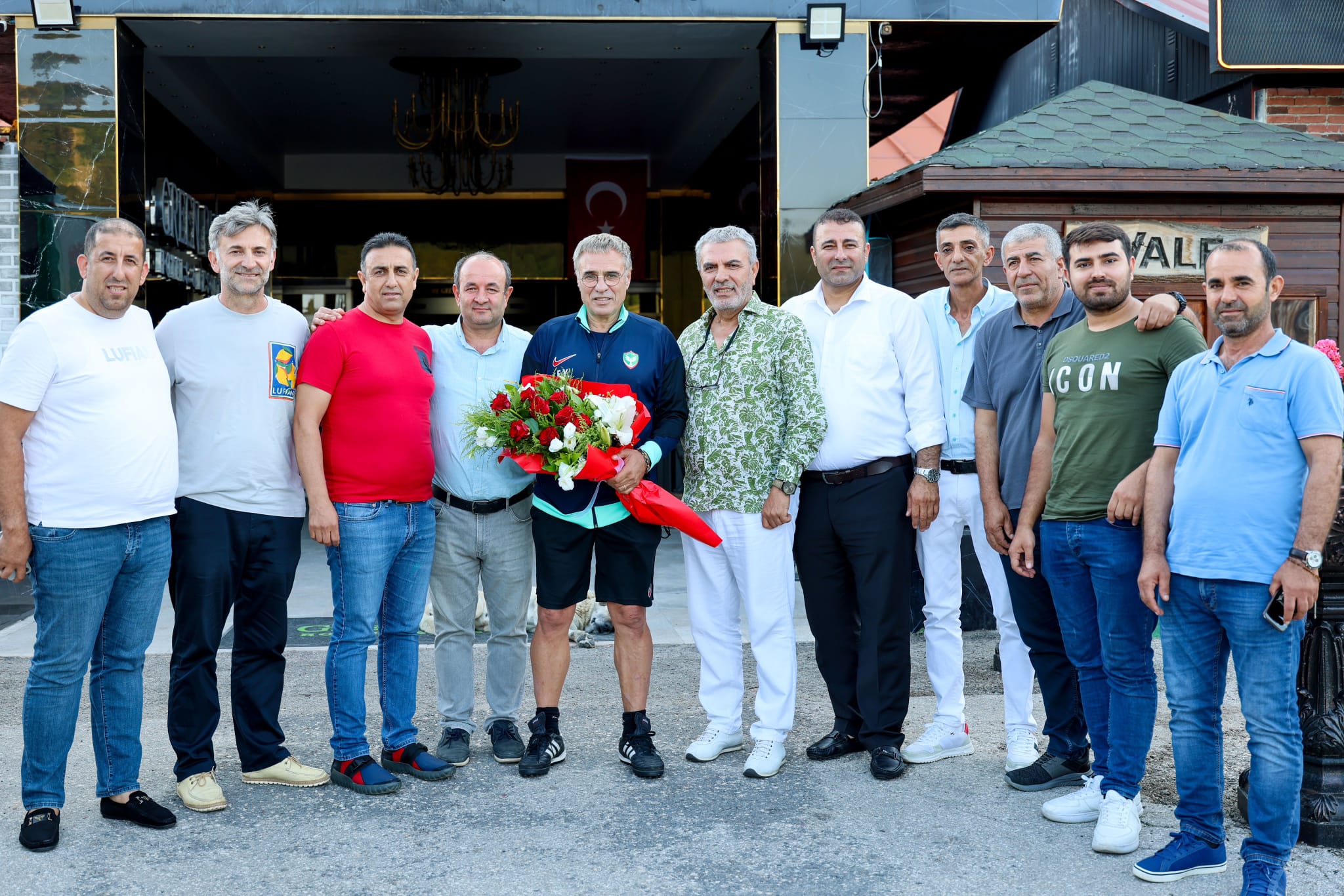 Amedspor kampını iş insanları ziyaret etti