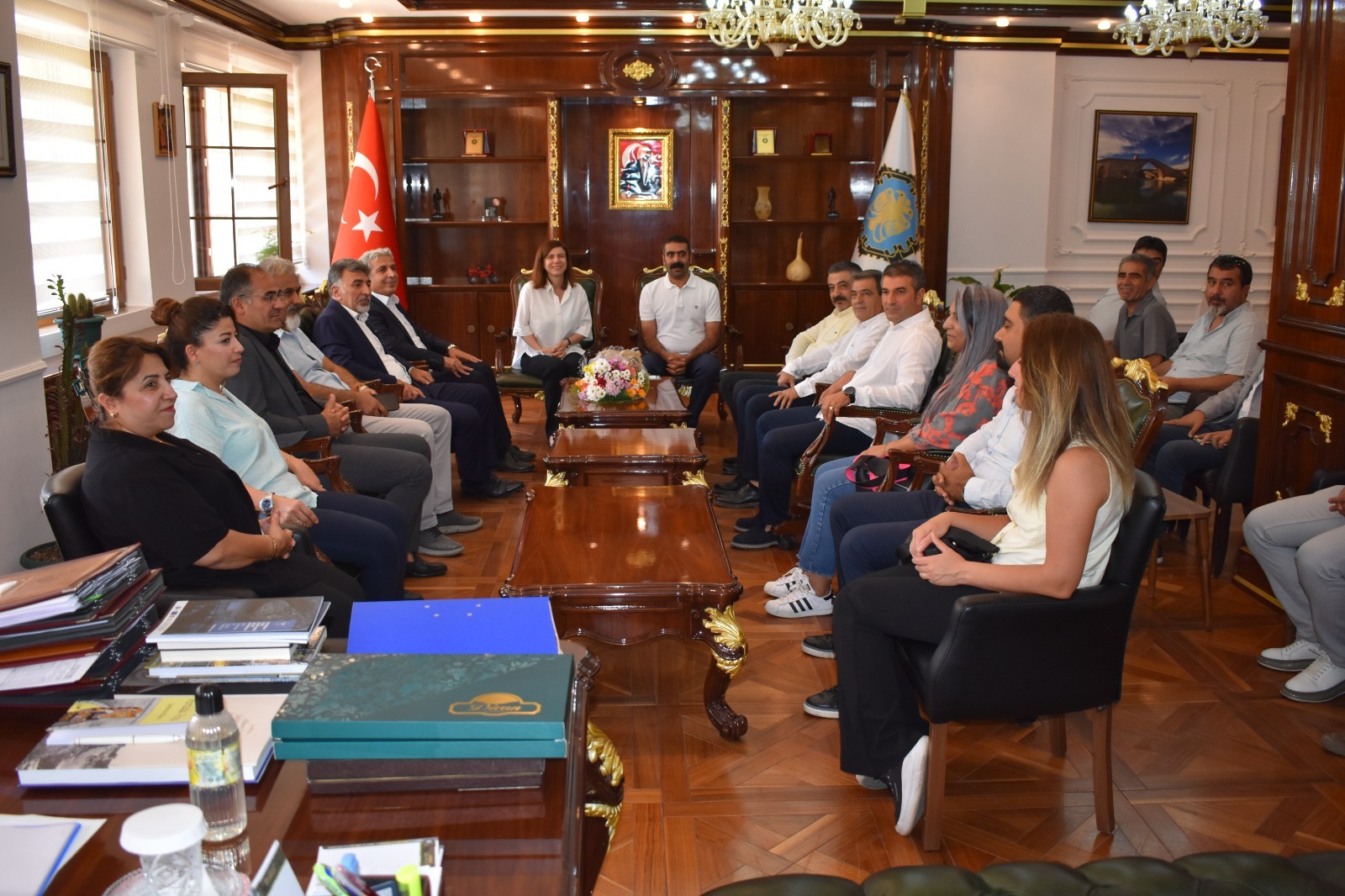 Diyarbakır Mali Müşavirler Heyetinden Büyükşehir Belediye Eşbaşkanlarına ziyaret