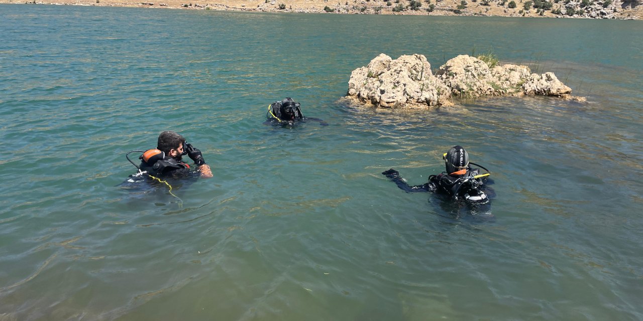 Diyarbakır'da su altı arama kurtarma eğitimi