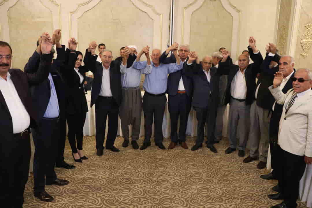 Husumetli Yılan ailesinin fertleri barıştı