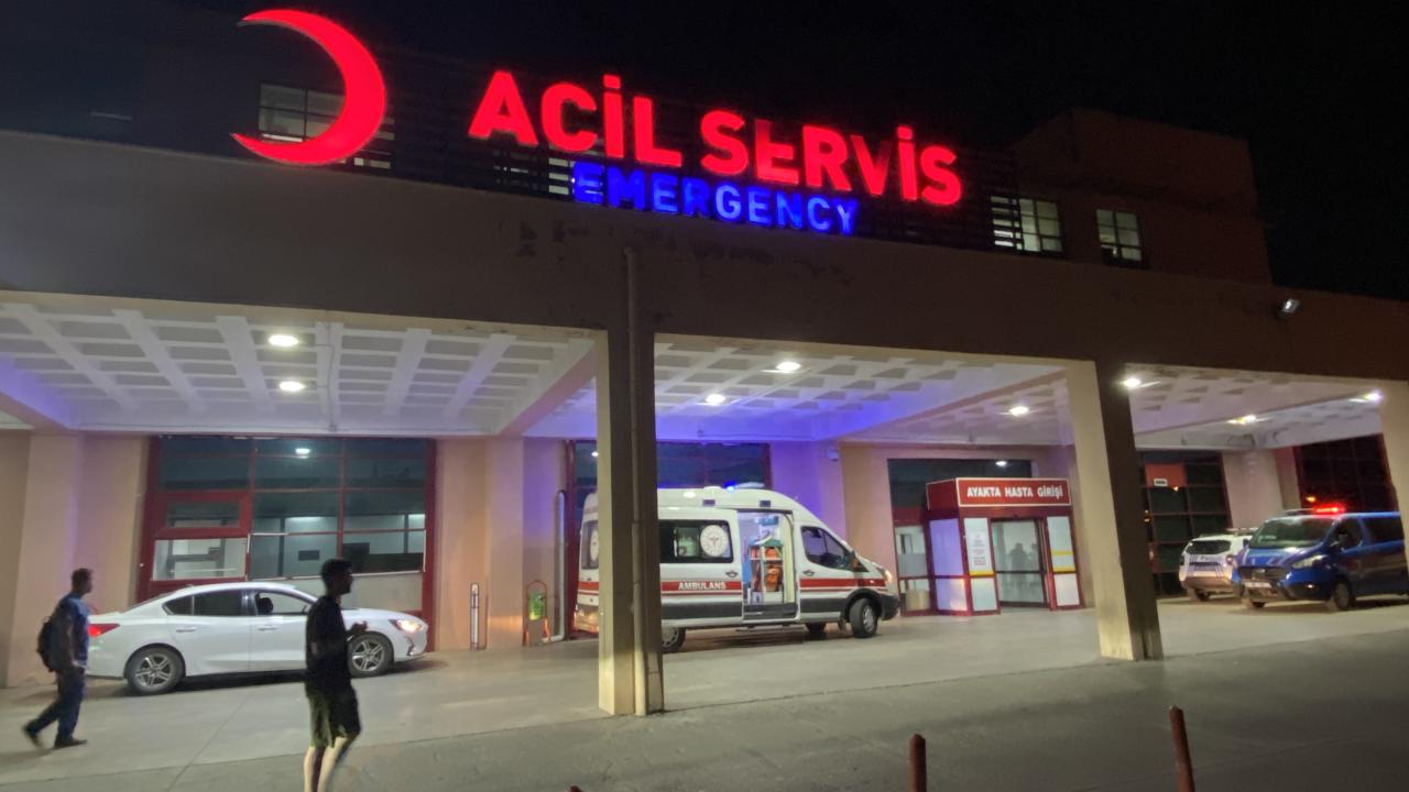 Mardin’de devrilen otomobildeki 4 kişi yaralandı