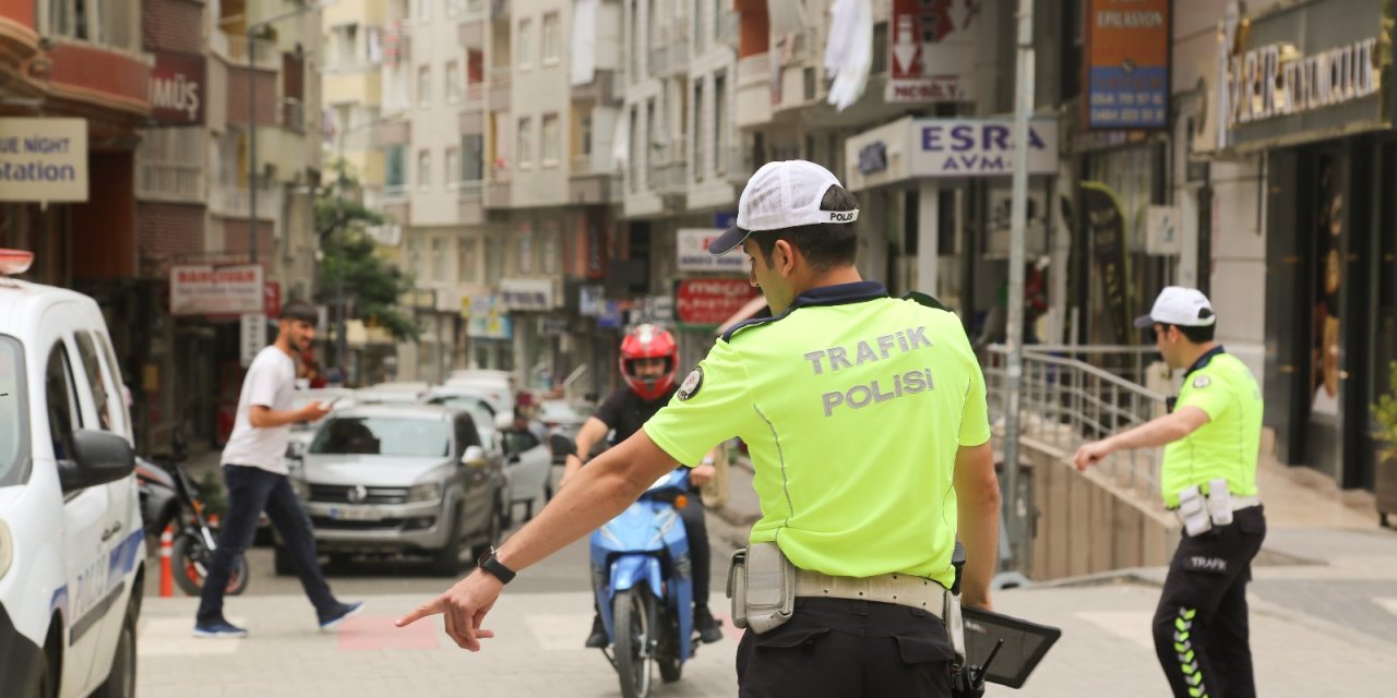 Siirt'te 20 bin araç denetlendi, 4 bin sürücüye işlem yapıldı