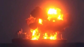 Yunanistan bandıralı petrol tankeri vuruldu