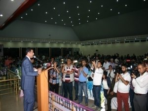 Demirtaş: Kimseye hakaret edilmemesi için halktan biri lazım