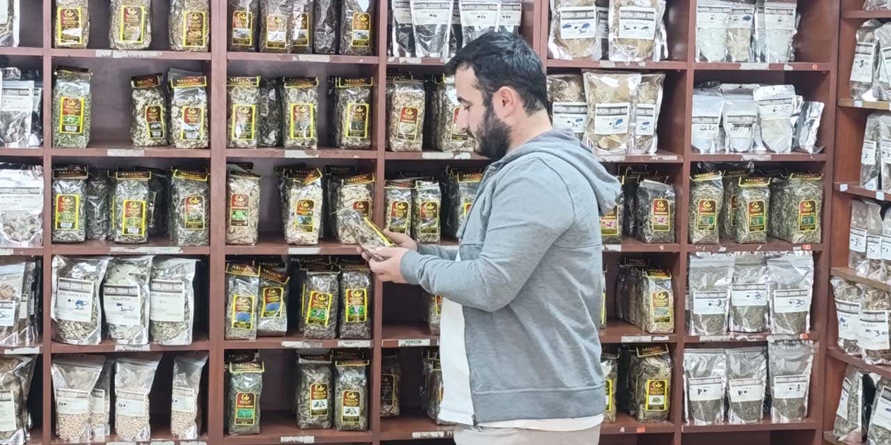 VİDEO - Diyarbakır’da aktarlardan önemli uyarı: "Hasta olmadan gelin"