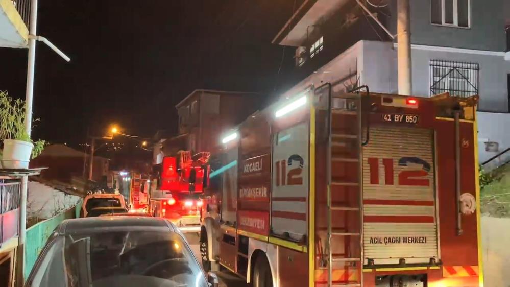 Ev sahibine kızdı, evi yaktı!