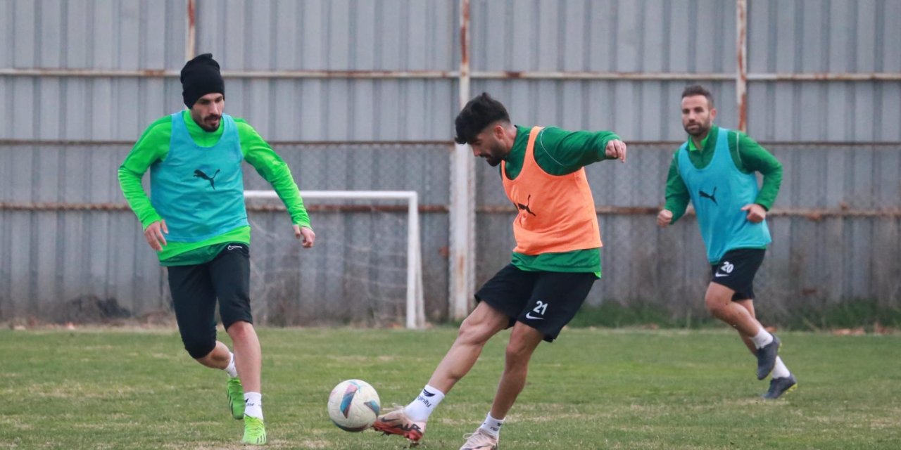 Diyarbekirspor, Arnavutköyspor karşısında hayati 3 puan peşinde