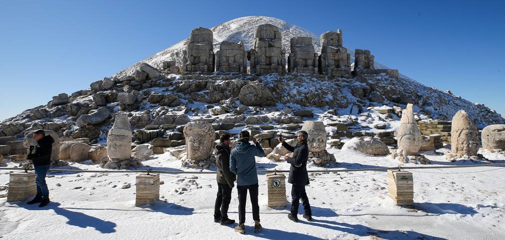 Nemrut Dağı, Sezon Sonuna Doğru 165 Bin Turisti Ağırladı