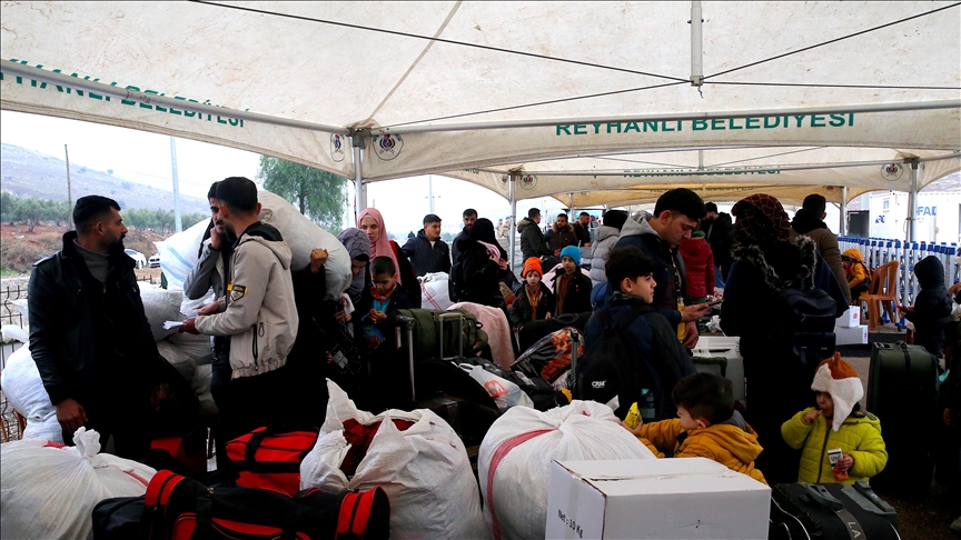Suriyelilerin ülkelerine dönüşü sürüyor