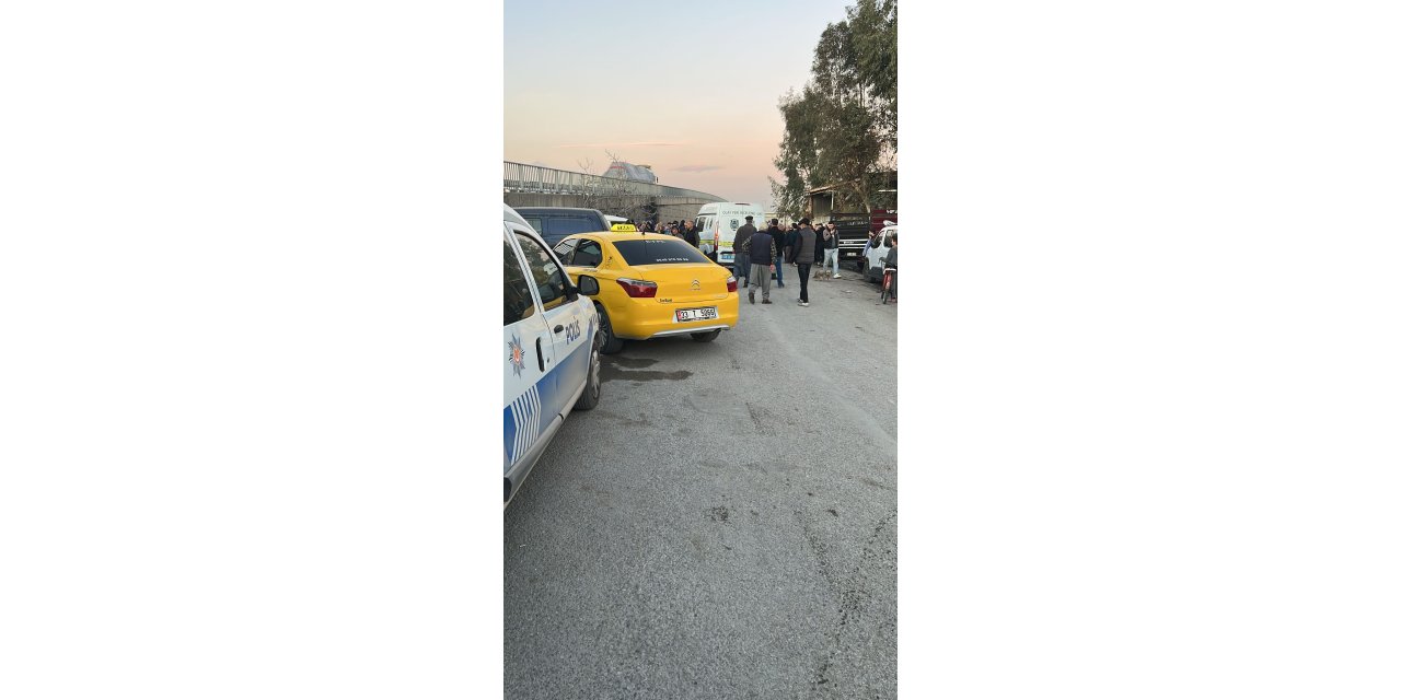 Sokak ortasında silahlı kavga: 1 ölü