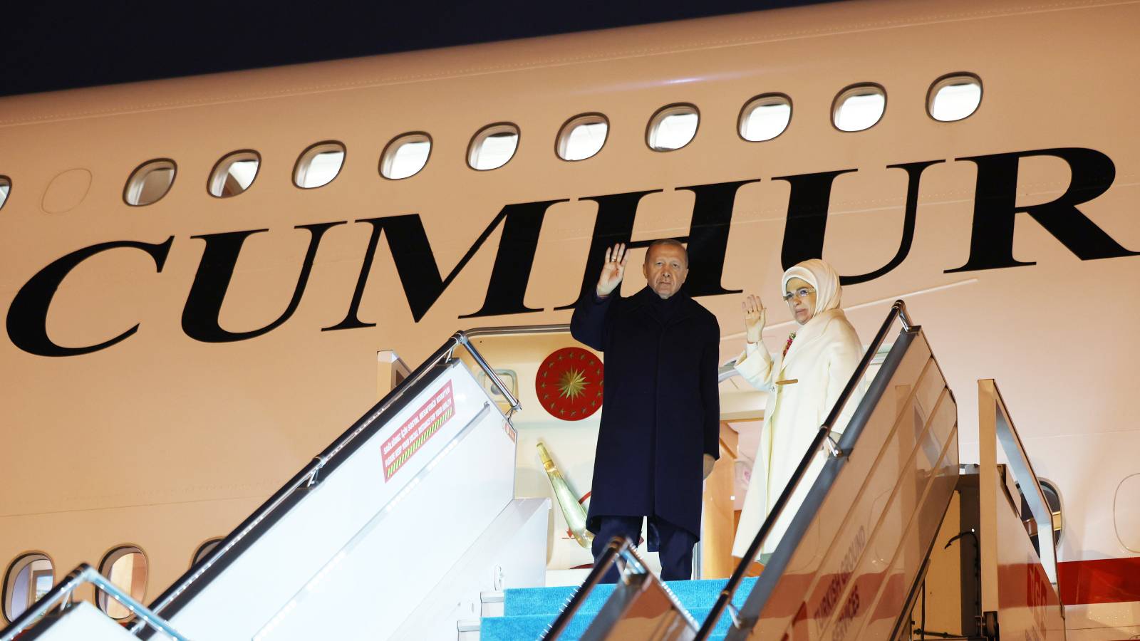 Erdoğan, Malezya'da: Fahri doktora beratı verilecek