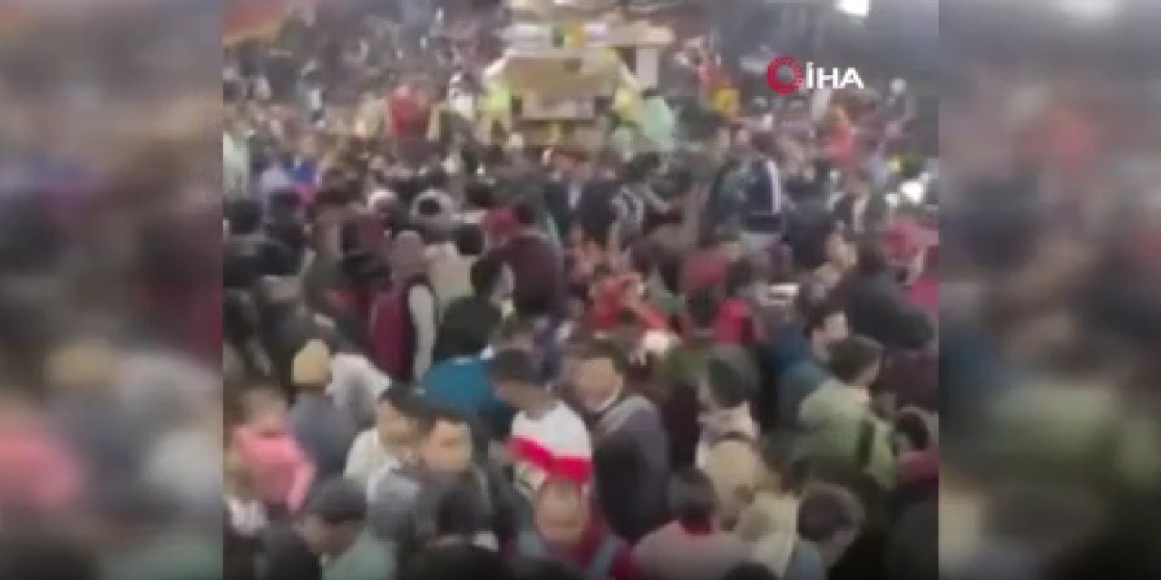 (VİDEO) Tren istasyonunda izdiham: 18 ölü