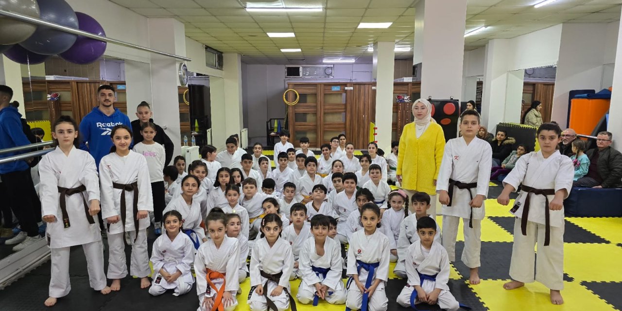 Diyarbakır'da minik karatecilerin kuşak sınavı heyecanı