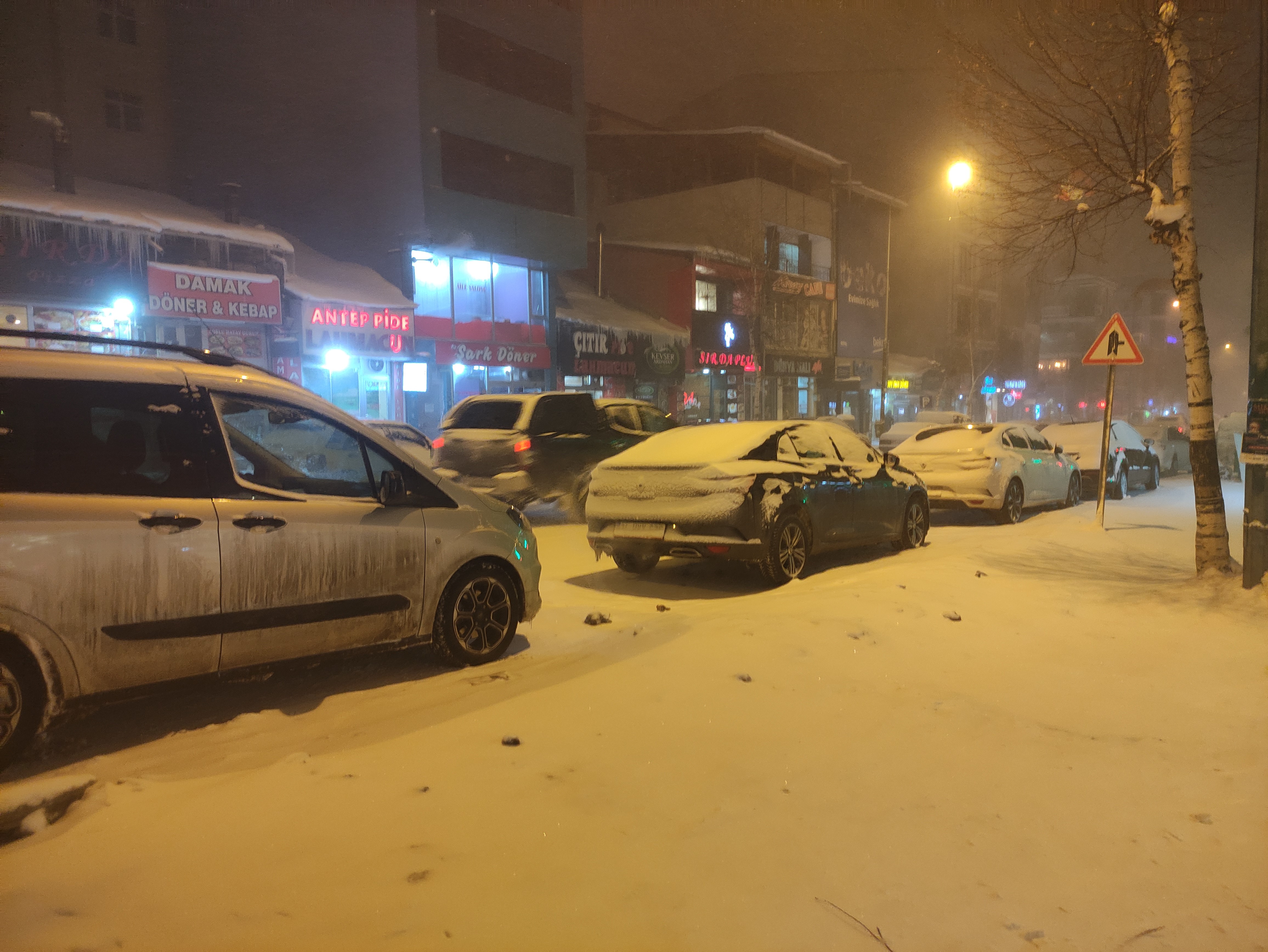 Ardahan'da 70 köy yolu ulaşıma kapandı