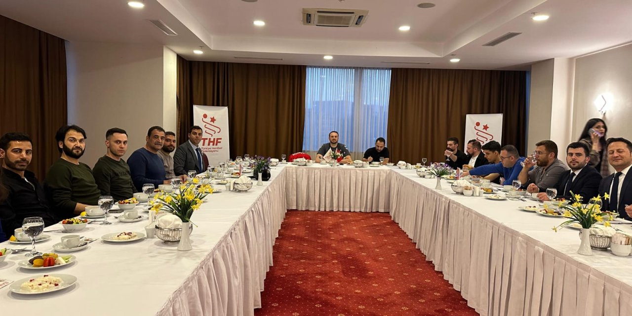 Milli Takım Diyarbakır'da basınla iftarda buluştu