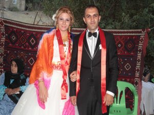 Hakkari’ye gelin verdik