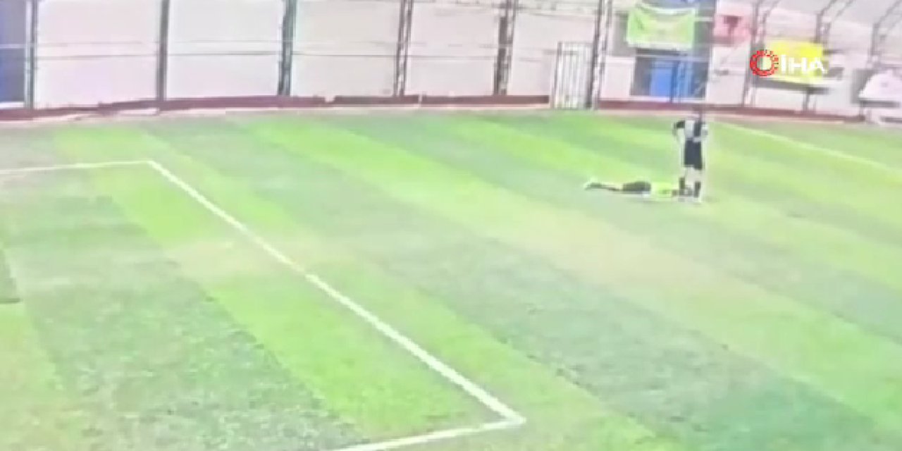 Halı sahada ölüm: 17 yaşındaki genç yere yığıldı