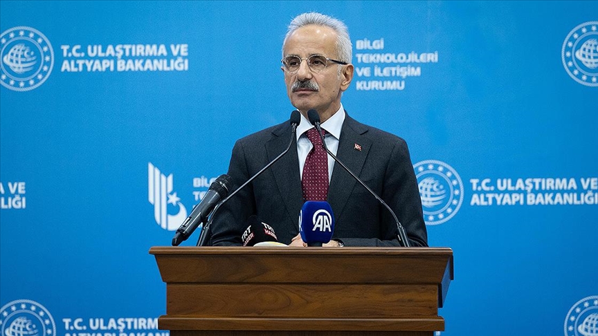 Bakan Uraloğlu: Türkiye'nin geleceğini gençlerin enerjisi ve azmi şekillendirecek