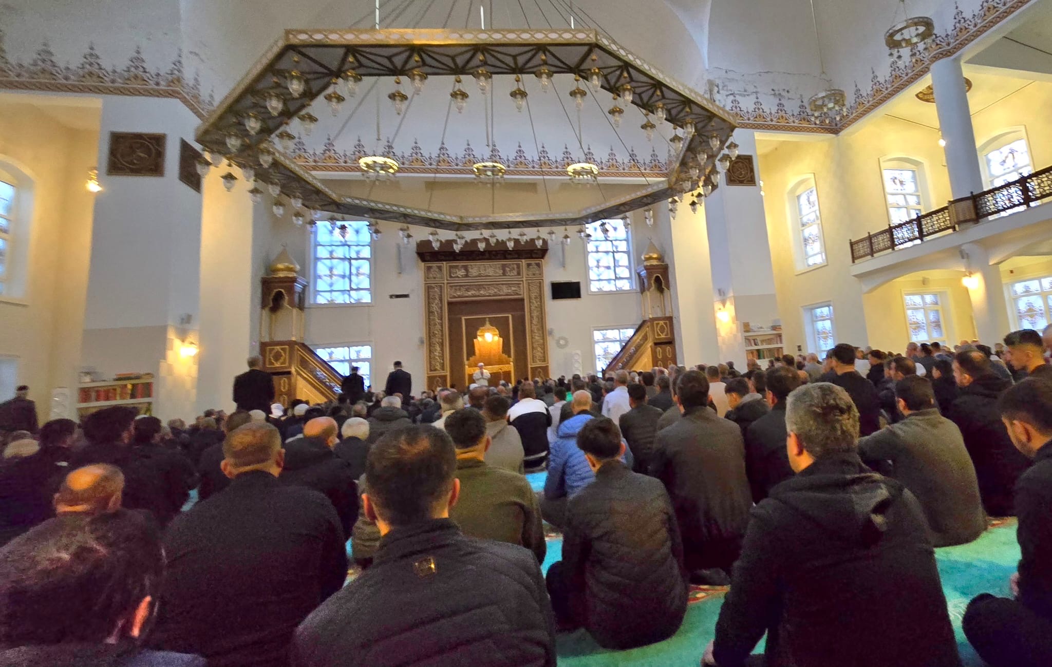 VİDEO-Vatandaşlar Bayram Namazında Buluştu