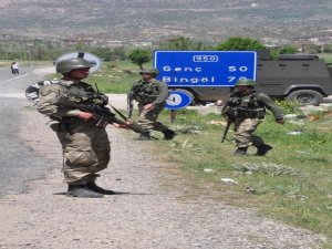 Lice ve Dersim'de karakollara ateş açıldı