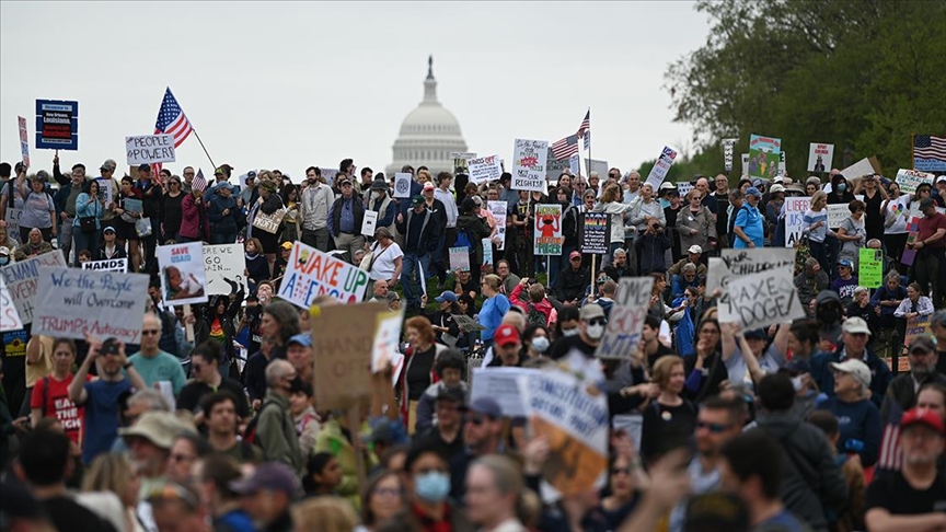 Trump yönetimine karşı protesto gösterileri yapıldı